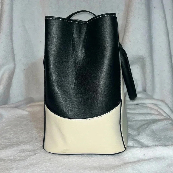 Hand bag - Picture 4 of 6